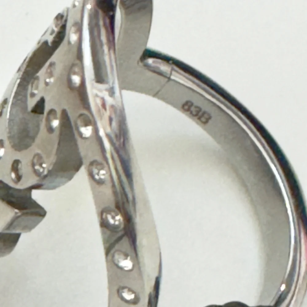 D&G Silver Ring w Crystals
